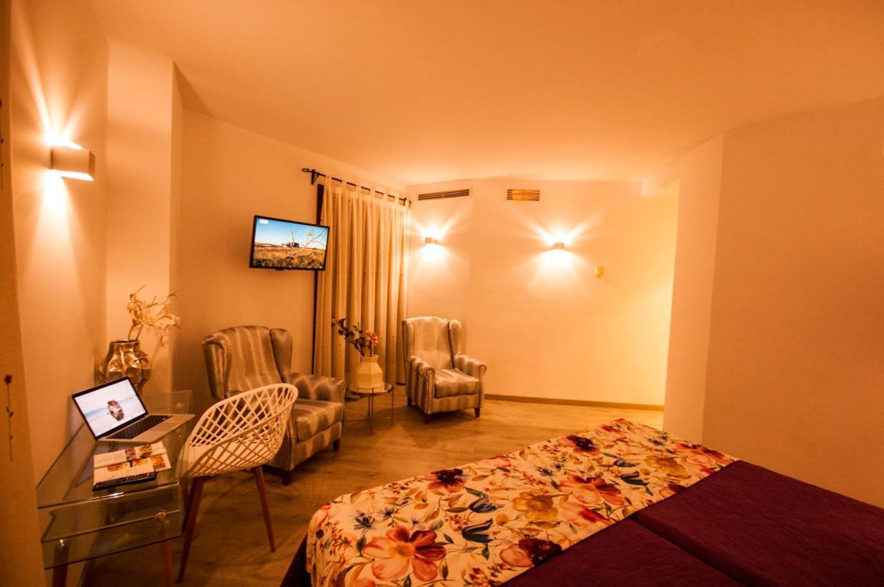 Hotel Hc Zoom Pozoblanco Eksteriør bilde